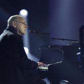 La séquence intégrale du bel hommage à William Sheller aux Victoires. - LeBlogTvNews