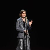 Christine and The Queens chante It's only mystery aux César (vidéo). - LeBlogTvNews