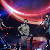 Les Arcadian et Mauranne reprennent Une autre saison dans The Voice (vidéo). - LeBlogTvNews