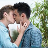 Lutte contre l'homophobie : le téléfilm inédit Baisers cachés est à voir ce soir. - Leblogtvnews.com