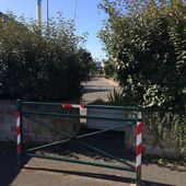 Rue du Vaucluse : "Fermé pour cause de bêtise" !!! - Orsay en Action