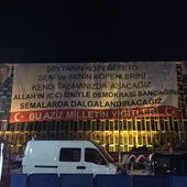 Le Centre Culturel Atatürk, un panneau d'affichage (3) - Susam-Sokak