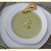 Velouté de courgette à la crème d'amande au thermomix - La cuisine de poupoule