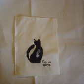 Silhouette Chat brodée par - Le Blog des Dames