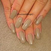 Vernis NUDE TAUPE, n°136, une agréable surprise. - NailartAngel