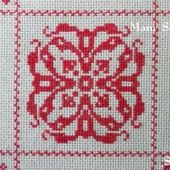 SAL : Plaid Broderie Rouge... Grille 69 / E9 - Chez Mamigoz