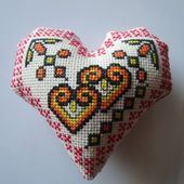Cinquième Cœur à broder ST Valentin, Style Breizh : 2 ème partie. - Chez Mamigoz