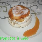 Mini gâteau de crêpes aux pommes caramélisées