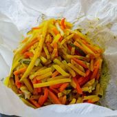 Papillotes de poulet au curry et ses petits légumes - Les papilles sucrées salées de Lisulana