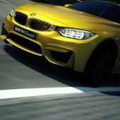 La M4 drifte sur un porte avion - Ultimate Supercars