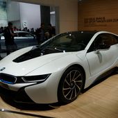 BMW i8, son du moteur, tours sur circuit, montez à bord! - Ultimate Supercars