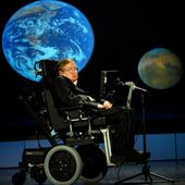Stephen Hawking Explains Why Human History Is “The History of Stupidity”