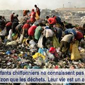 ★ AUX INDÉSIRABLES - Socialisme libertaire