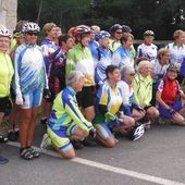 Une équipe ravie (1) - Cyclotourisme = Loisir, Sport, Découverte et Convivialité