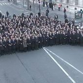 Qui a organisé les attentats de janvier et novembre 2015 à Paris ? - MOINS de BIENS PLUS de LIENS
