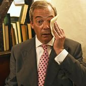 Mission accomplie: Mister Brexit s'en lave les mains - MOINS de BIENS PLUS de LIENS
