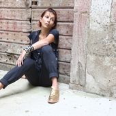 Le Girly Boudoir - Question Look
