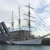 Deux grands voiliers à Cherbourg