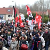 Larbinerie : qui finance les " No Borders " de Calais ? - Terre Autochtone