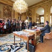 Hollande ne briguera pas un second mandat - sleazy-caricatures