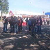 Les remorqueurs à nouveau bloqués à Lorient - Ça n'empêche pas Nicolas