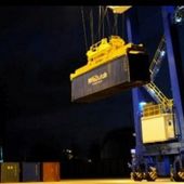 Angola : grève des ouvriers du port de Lobito - Ça n'empêche pas Nicolas