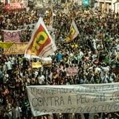 Brésil : manifestation populaires contre le gel des dépenses publiques - Ça n'empêche pas Nicolas