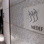 L'ancien directeur adjoint du MEDEF nommé chef de cabinet de la ministre du Travail