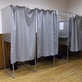 TROIS LÉGISLATIVES PARTIELLES (Nord, Aisne, Yvelines): Le PS s'écroule, ABSTENTION record