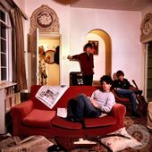U2 à leur maison louée à Notthing Hill, Londres 1979 - U2 BLOG
