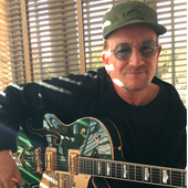 Bono vend sa guitare aux enchères pour un gala de charité 14/11/2016 - U2 BLOG