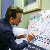 Bono a visité le Capitol pour signe le "Get Well card" pour Steves Calise 22-06-2017 - U2 BLOG