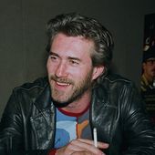 2004/04 - Tapis rouge pour Monica-la-mitraille - ROY DUPUIS EUROPE