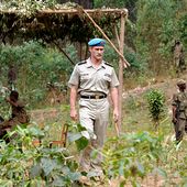 2006/08 - Éprouvant séjour au Rwanda pour Roy Dupuis - ROY DUPUIS EUROPE