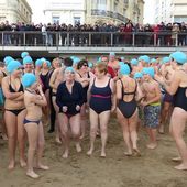 Bain du 1er janvier 2016 aux Sables d'Olonne - La Gazette des Olonnes