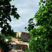 Jouques, un des plus beaux villages de Provence - Hélène SF
