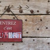 Lourmarin, village magique du Luberon - Hélène SF