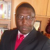 LE PRESIDENT TOUADERA DOIT RENONCER A L'ENSEIGNEMENT PENDANT SON MANDAT