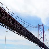 Pont du 25 Avril : un petit air californien ! - En route pour le Portugal