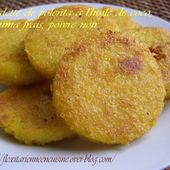 Galette de polenta à l'huile de noix de coco (Non raffinée), curcuma frais, poivre noir