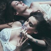 Délicieuse nuit fatale - Voyage entre deux eaux