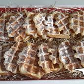 Gaufres liégeoises moelleuses et son sucre croustillant - Les recettes de sandrine au companion ou pas