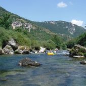 Kayak aïe aïe aïe - Mi-maman, Mi-moi