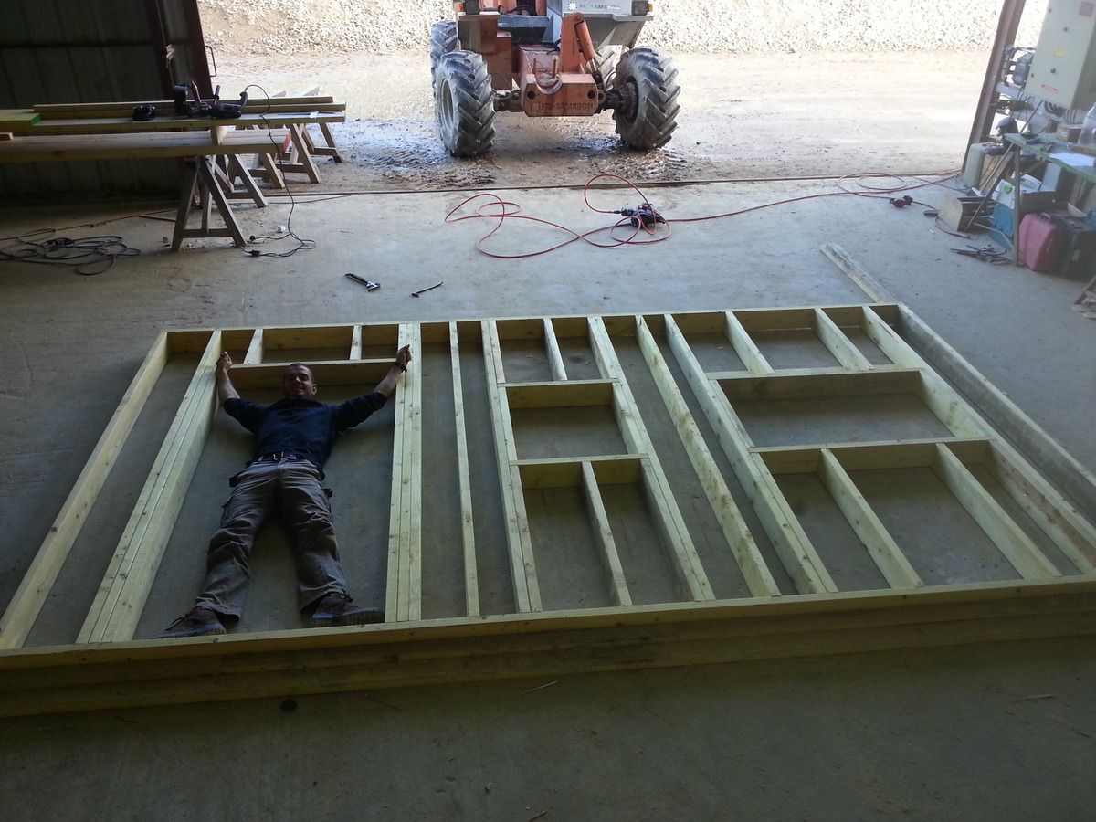 ASSEMBLAGE DES MURS BOIS MAISON OSSATURE BOIS Autoconstruction des ~ Assemblage Ossature Bois ASSEMBLAGE DES MURS BOIS MAISON OSSATURE BOIS Autoconstruction des ~ Assemblage Ossature Bois