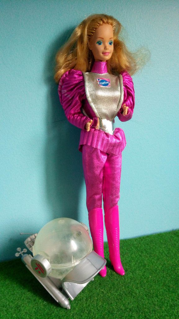 barbie cosmonaute