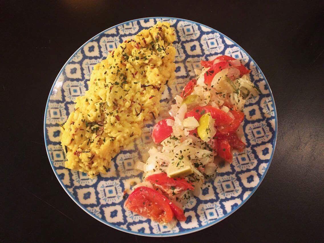 Dos De Cabillaud En Papillote Tomates Oignons Et Citron Vert