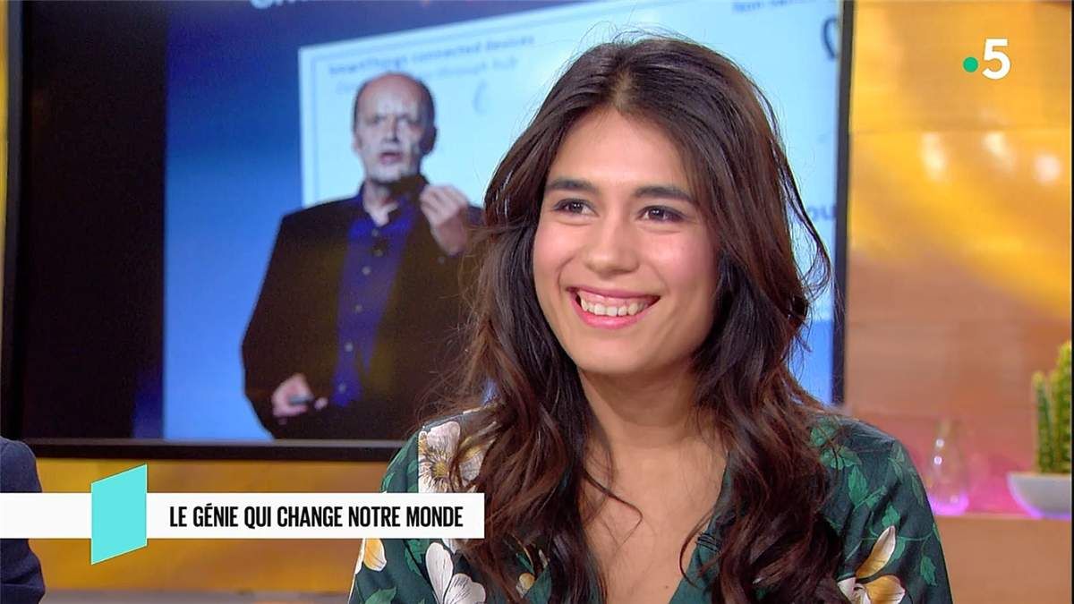 Emilie Tran Nguyen Est Elle Enceinte 2022 Emilie Tran Nguyen C l'Hebdo France 5 le 26.01.2019 - Les Caps de TomA