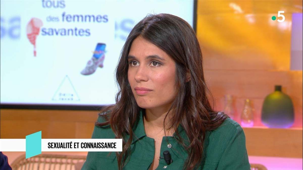 Emilie Tran Nguyen Est Elle Enceinte 2022 Emilie Tran Nguyen C l'Hebdo France 5 le 11.05.2019 - Les Caps de TomA