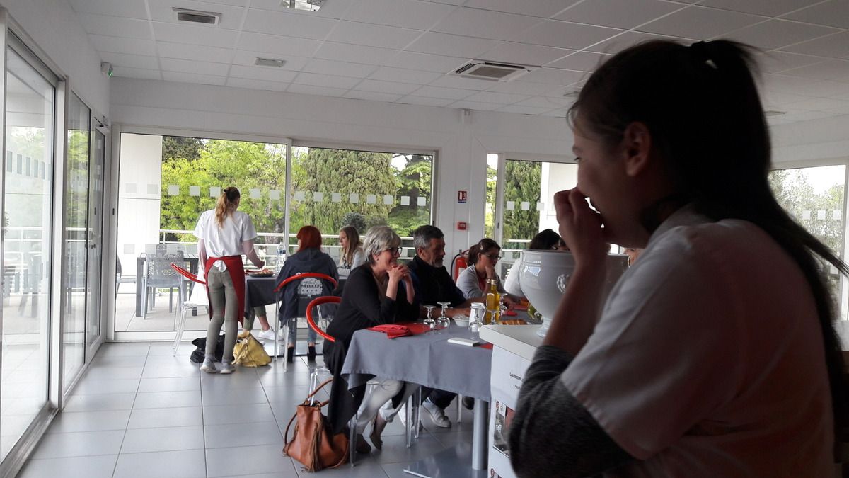 rencontre restaurant