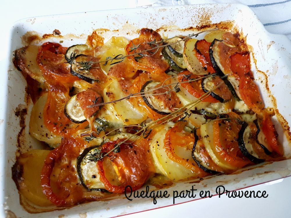 POMMES DE TERRE, COURGETTEs, TOMATES, MOZARELLA AU FOUR - quelque part en  Provence